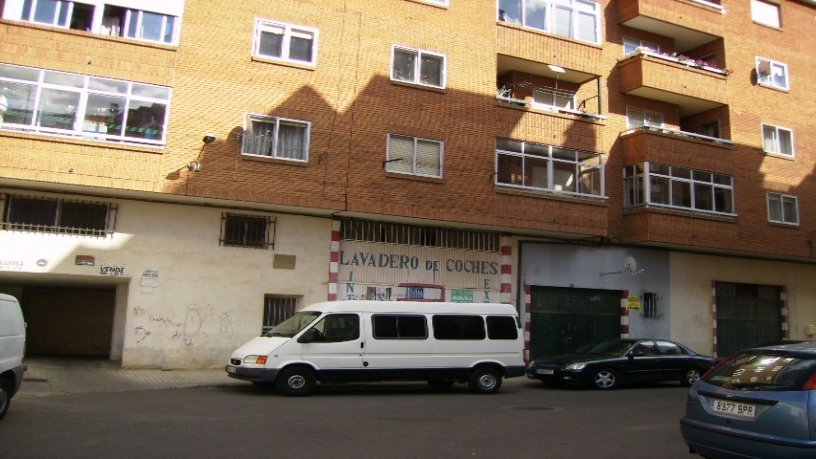 Local comercial de 1833m² en tipovia.otrs De La Vizana, Benavente, Zamora