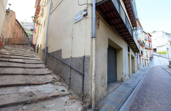 Local comercial de 135m² en calle Vilada, Berga, Barcelona