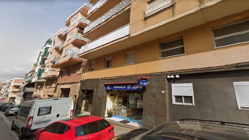 Local comercial de 47m² en calle Domenec, Sant Joan Despí, Barcelona