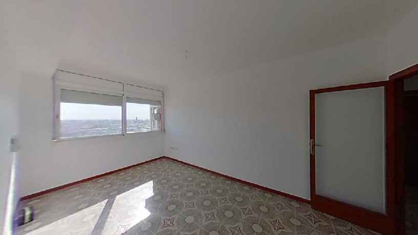 Flat in avenue Salvador Allende, Cornellà De Llobregat