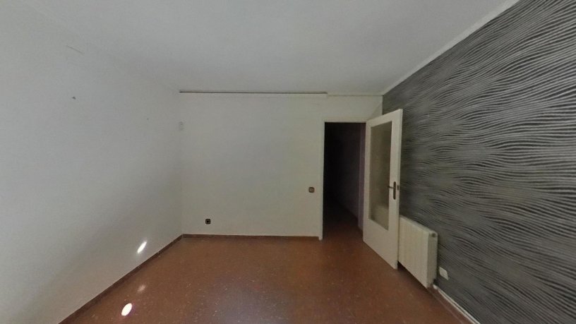 Piso de 88m² en calle Mare De Deu De Montserrat, Viladecans, Barcelona