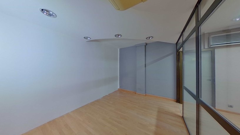 Bureau de 73m² dans carré Esglesia, Castelldefels, Barcelona