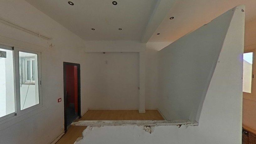 39m² Flat on street Torre De Damians, Barcelona