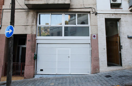 Local comercial de 238m² en calle Montevideo, Planta Baja Y Altillo, Sant Boi De Llobregat, Barcelona