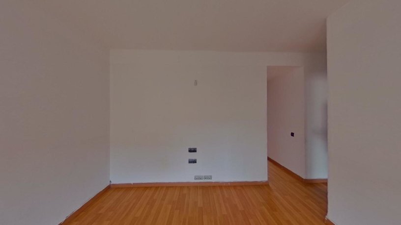 58m² Flat on street Mossen Cinto Verdaguer, Sant Boi De Llobregat, Barcelona