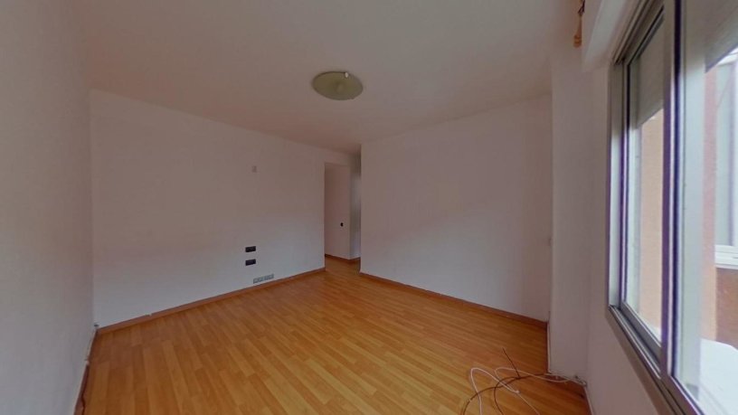 58m² Flat on street Mossen Cinto Verdaguer, Sant Boi De Llobregat, Barcelona