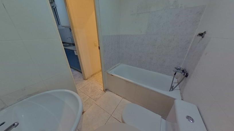 Appartement de 70m² dans rue Montseny Del, Hospitalet De Llobregat (L), Barcelona