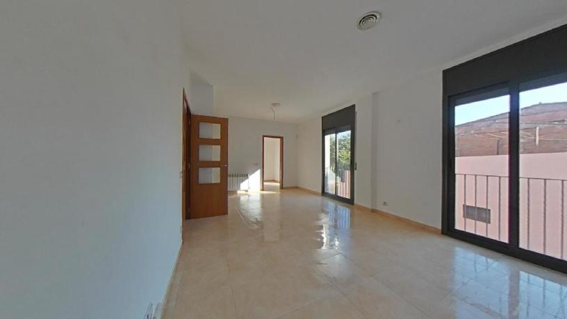 Piso de 106m² en calle Joaquim Auger, Sant Boi De Llobregat, Barcelona