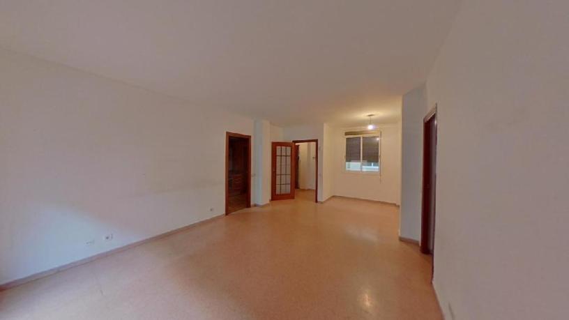 Piso de 106m² en calle Santiago Russinyol, Sant Boi De Llobregat, Barcelona