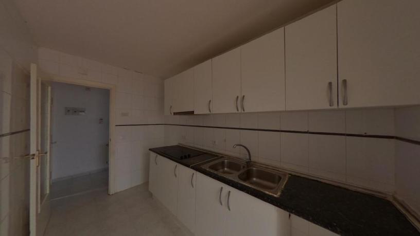 Piso de 69m² en calle Salvador Segui, Vilafranca Del Penedès, Barcelona