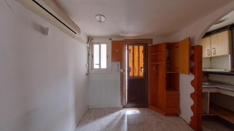 56m² Flat on street Taulat, Barcelona