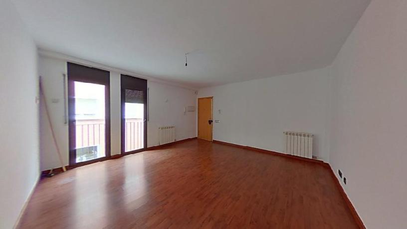 Piso de 90m² en calle Estrella, Ripollet, Barcelona