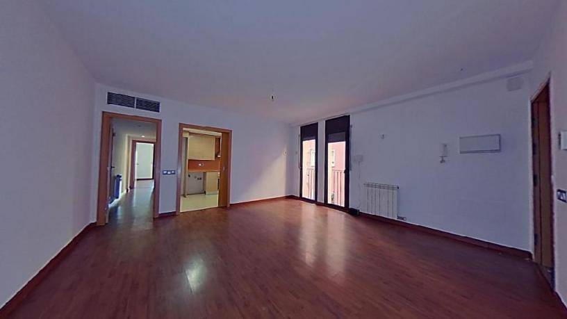 Piso de 90m² en calle Estrella, Ripollet, Barcelona