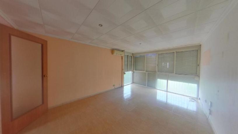 Piso de 75m² en calle Pablo Picasso, Santa Perpètua De Mogoda, Barcelona