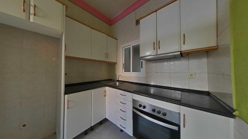 56m² Flat on street Santiago Rusiñol, Santa Coloma De Gramenet, Barcelona