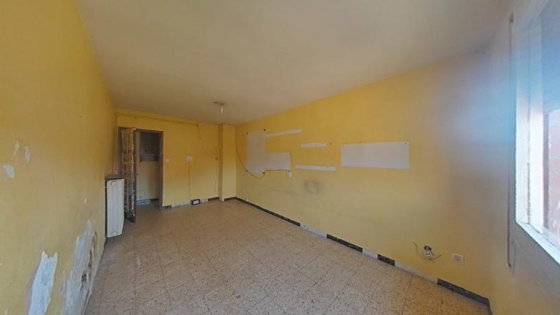 83m² Flat on street Pare Huix, Vic, Barcelona