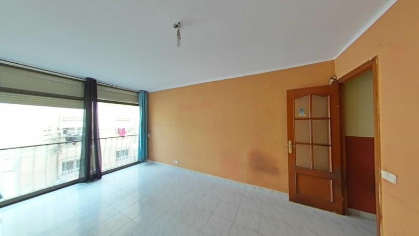 91m² Flat on street Jacinto Benavente, Mollet Del Vallès, Barcelona