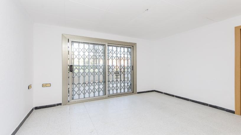 51m² Flat on avenue Onze De Setembre, Montornès Del Vallès, Barcelona