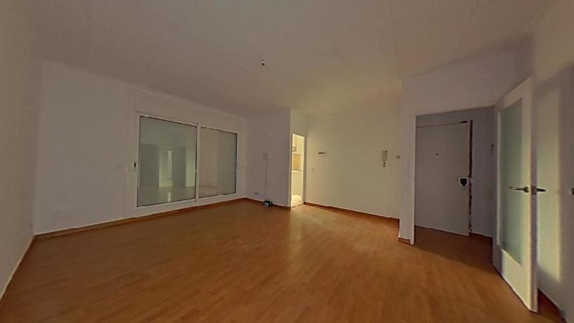 Piso de 76m² en avenida Montserrat, Pineda De Mar, Barcelona