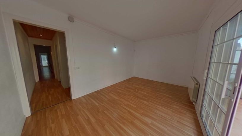 Piso de 78m² en calle Nuria, Premià De Mar, Barcelona