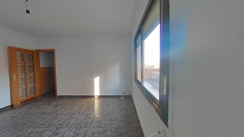 Piso de 65m² en calle Junceda, Rubí, Barcelona