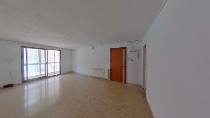 Piso de 86m² en grupo 25 De Setembre, Rubí, Barcelona