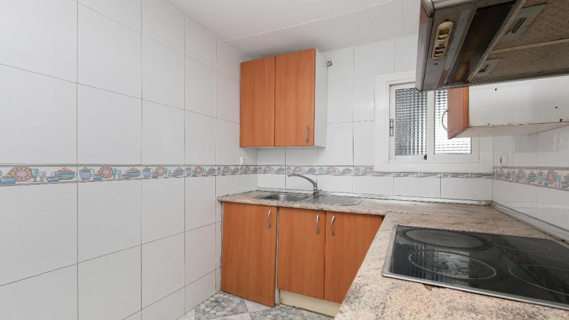 74m² Flat on street Feijoo, Sabadell, Barcelona