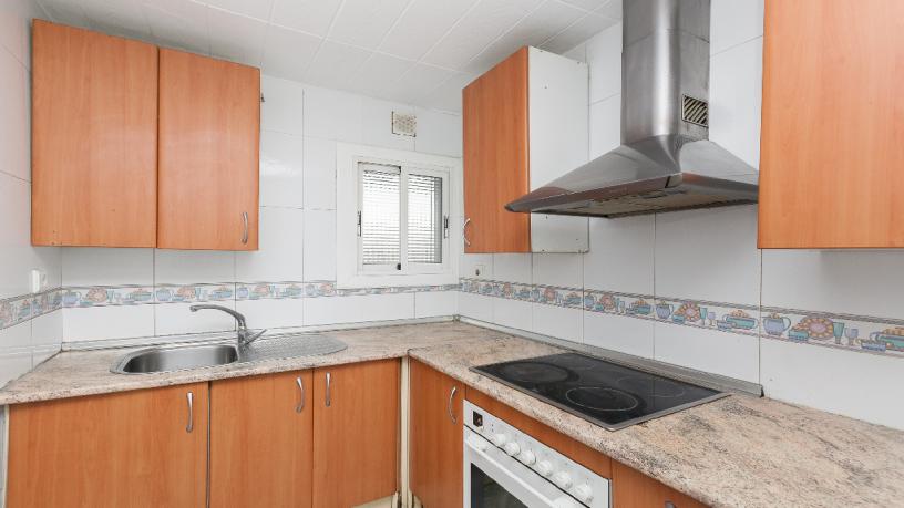 74m² Flat on street Feijoo, Sabadell, Barcelona