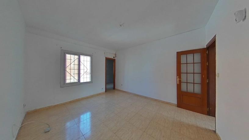 69m² Flat on street Montmany, Sant Boi De Llobregat, Barcelona