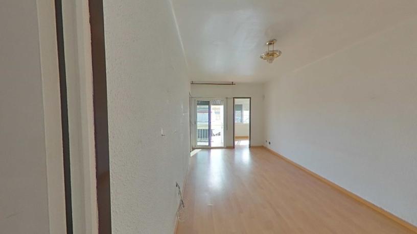 Appartement de 65m² dans rue Ramon Llull, Sant Boi De Llobregat, Barcelona