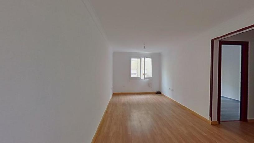 Piso de 59m² en calle Agusti Domingo, Sant Feliu De Llobregat, Barcelona