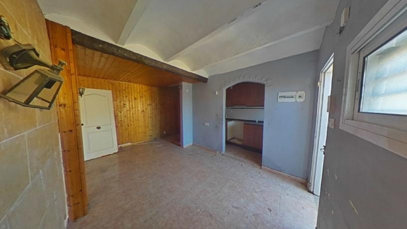 156m² Townhouse on street Avila, Sant Vicenç Dels Horts, Barcelona