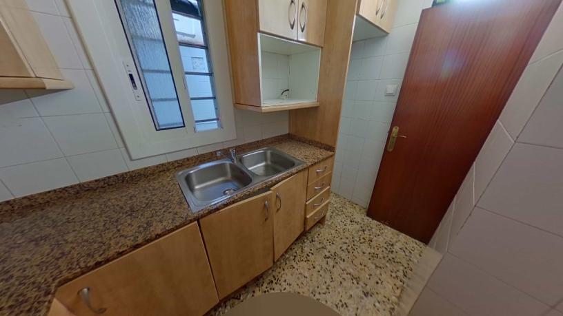 70m² Flat on street Irlanda, Santa Coloma De Gramenet, Barcelona