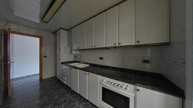 95m² Flat on street Bruc, Santa Coloma De Gramenet, Barcelona