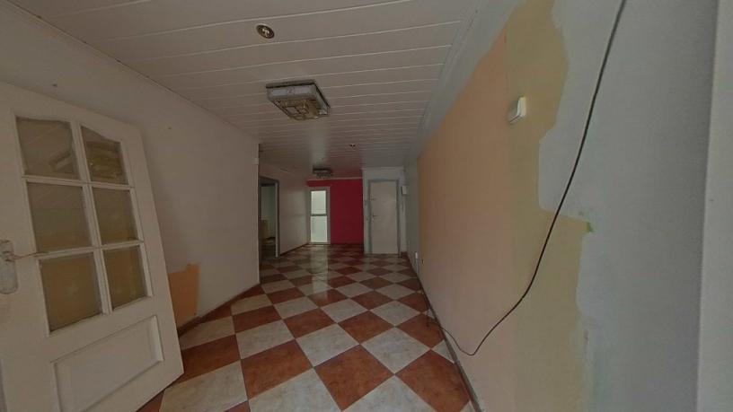 61m² Flat on street Josep Serrano, Santa Coloma De Gramenet, Barcelona