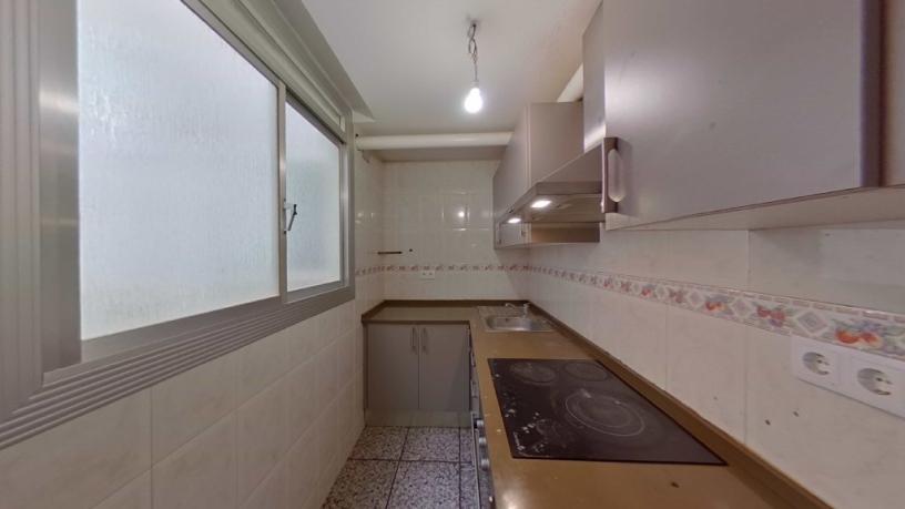 Piso de 61m² en calle Carles Altes, Viladecans, Barcelona