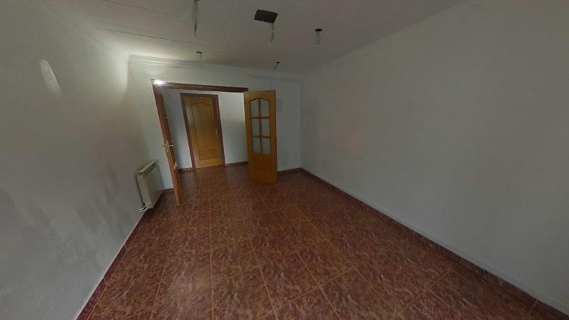 79m² Flat on square Pau Casals, Vilafranca Del Penedès, Barcelona