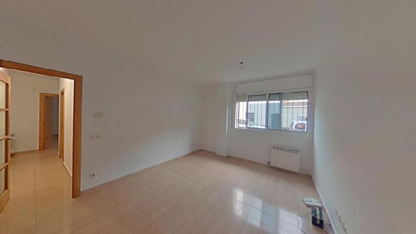 Piso de 90m² en calle Manuel Folguera, Barberà Del Vallès, Barcelona