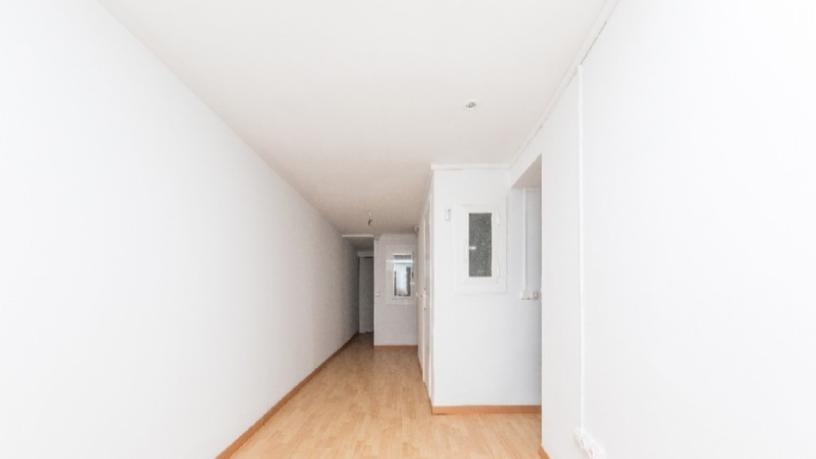 Local/Oficina de 89m² en calle Sant Climent, Barcelona