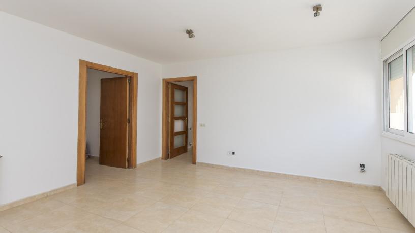 Piso de 40m² en calle Sant Josep, Canovelles, Barcelona