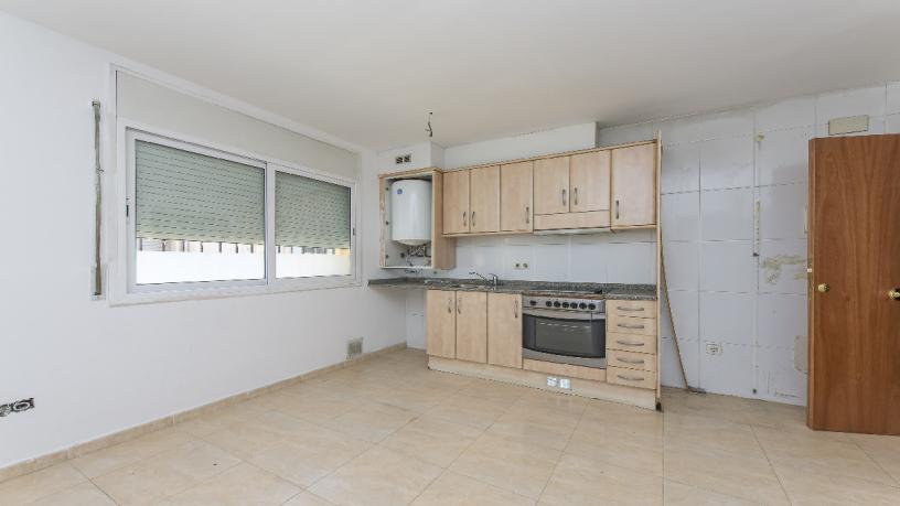 Piso de 40m² en calle Sant Josep, Canovelles, Barcelona