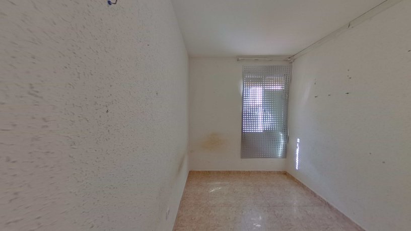 Piso de 66m² en calle Cedre, Cornellà De Llobregat, Barcelona