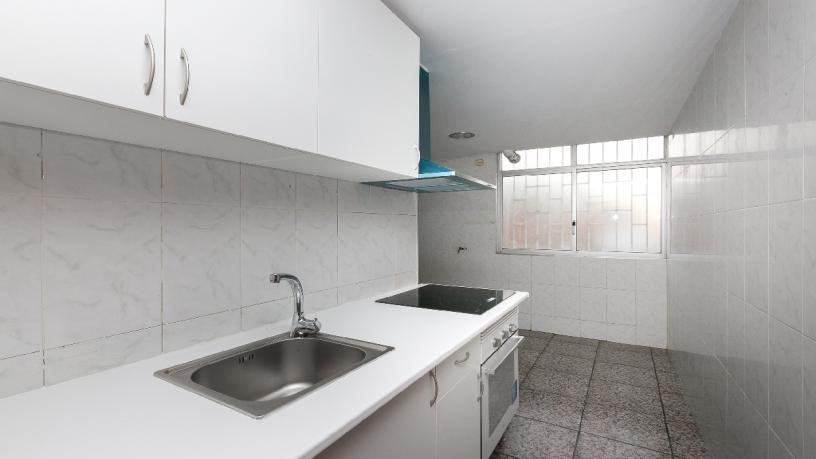 Appartement de 54m² dans rue Castanyer, Cornellà De Llobregat, Barcelona