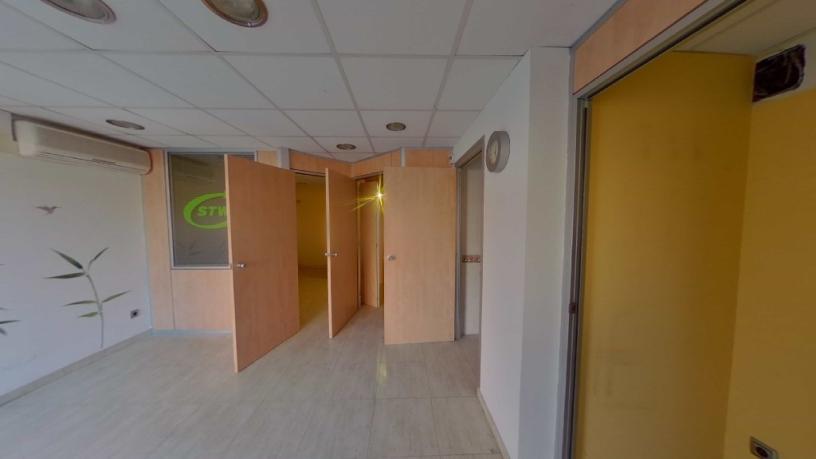 Local/Oficina de 32m² en calle Serra I Constanso, Igualada, Barcelona