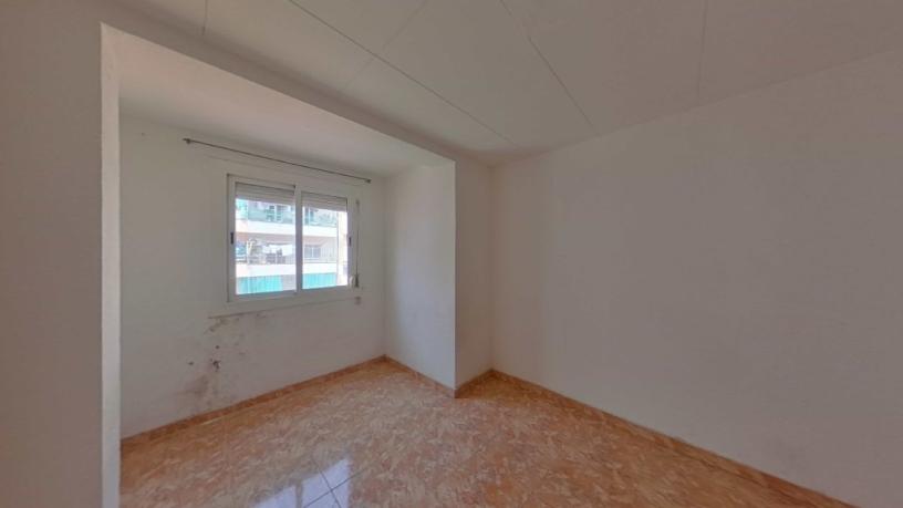 54m² Flat on street De Belchite, Hospitalet De Llobregat (L), Barcelona