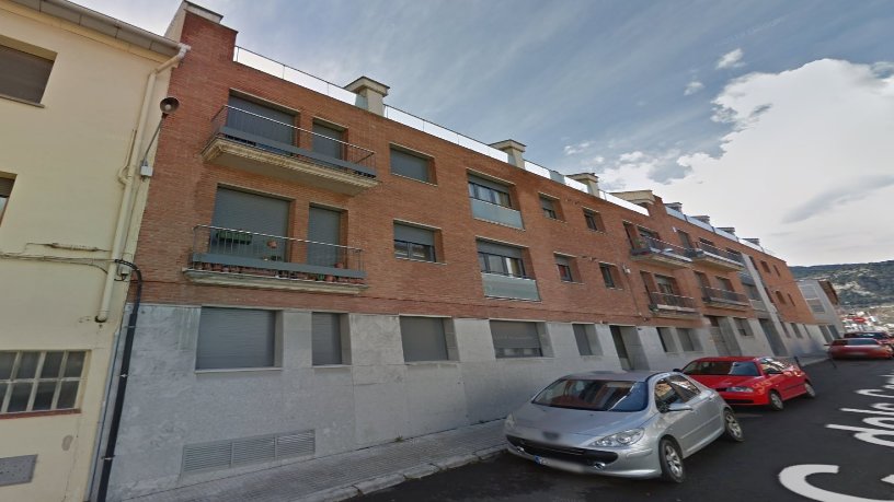 Piso de 125m² en calle Comtes De Centelles, Centelles, Barcelona