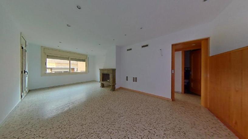 Piso de 70m² en calle Antoni Gaudi, Esplugues De Llobregat, Barcelona