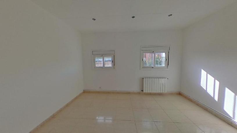 65m² Flat on street Cima, Montcada I Reixac, Barcelona