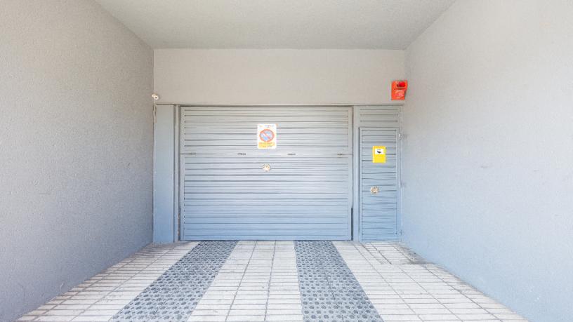 Plaza de garaje de 13m² en calle Sant Ferran, Manlleu, Barcelona