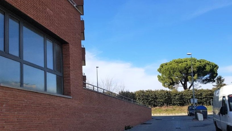 Plaza de garaje en calle Miqueleta Riera, Vic, Barcelona